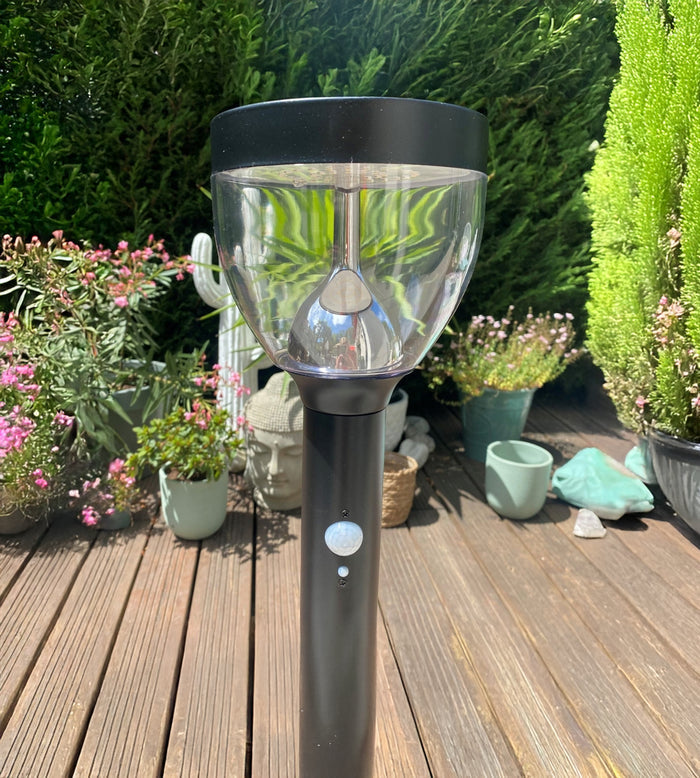 Borne extérieure LED solaire LUNA, Noire, avec détecteur - 3 modes d'éclairages de 75 à 600 lumens