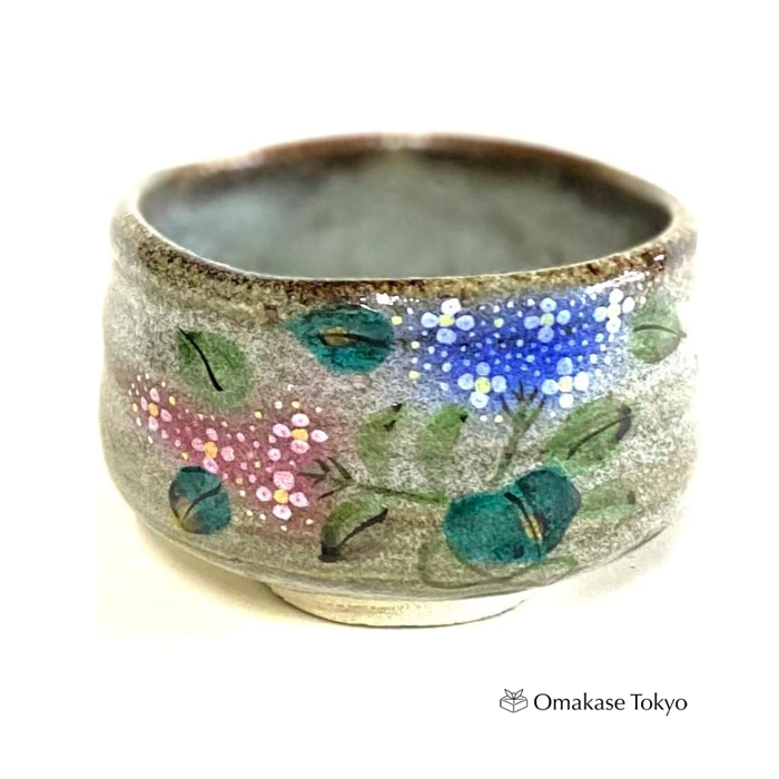 Hyakkaen Kutani Ware Hydrangea Matcha Bowl, Pink & Blue