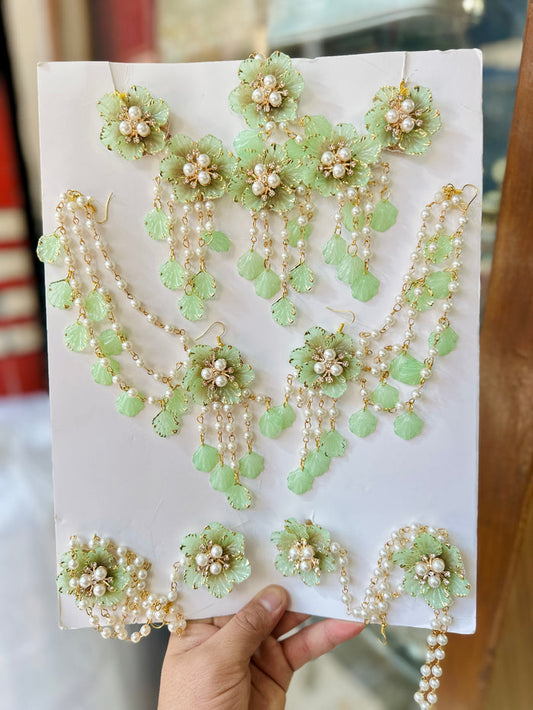 Green Resin Jewellery RJ0010
