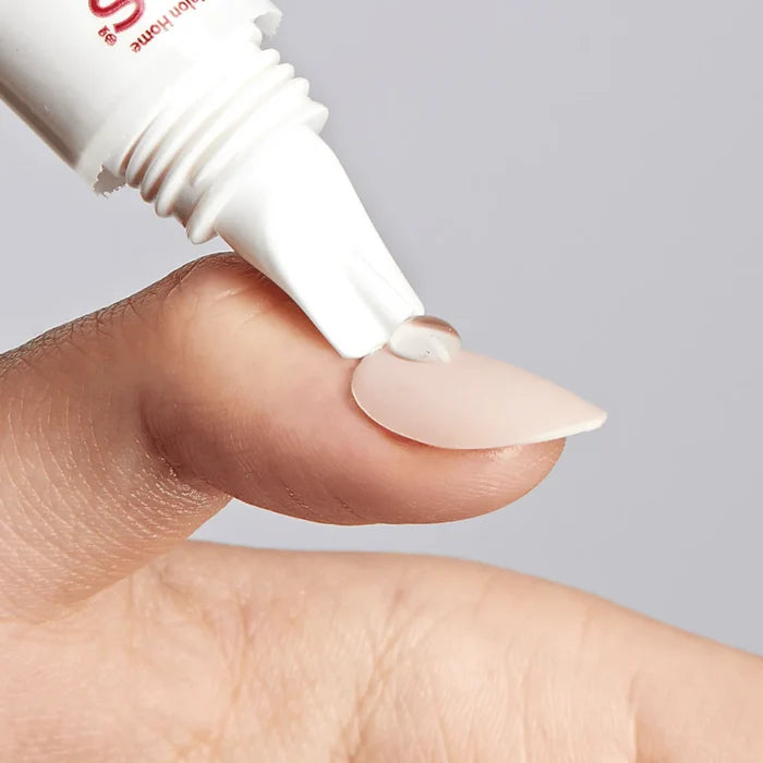 Kiss Glue Off Instant False Nail Remover مزيل الاظافر الاصطناعية الفوري