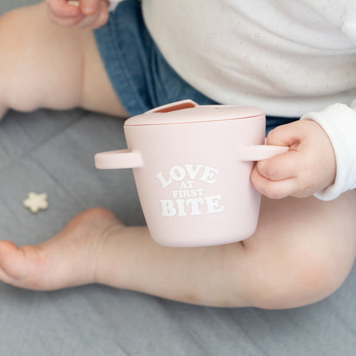 Love At First Bite Happy Snacker