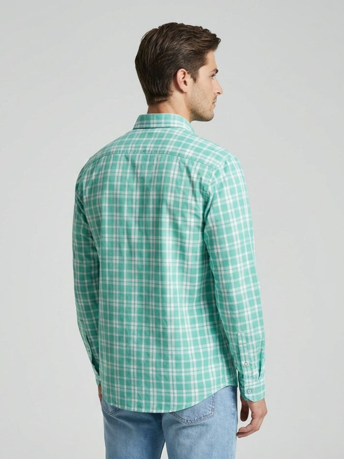 GREEN