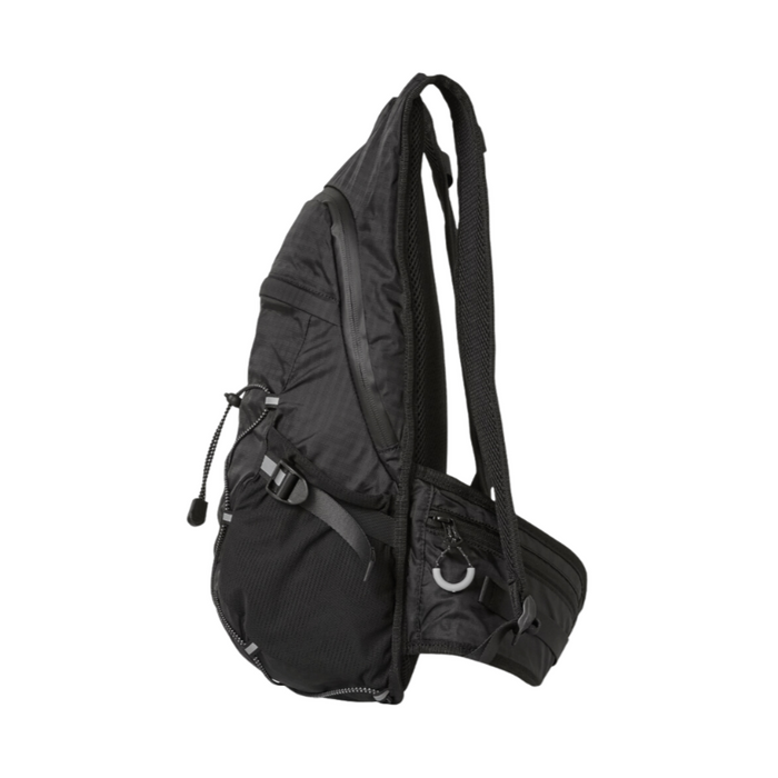 NEW BALANCE Running 15L Backpack (Black) | Isetan KL Online Store