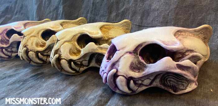 SPIRIT HOUSE LIGHT UP GLOW SKULL