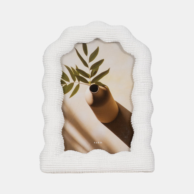 Wavy Arch Frame White 4x6
